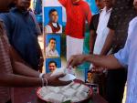 La Policía de Sri Lanka registra las oficinas del principal candidato opositor