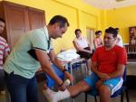 Sanitarios imparten un taller de primeros auxilios y RCP a personas con diversidad funcional en La Rambla