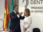 El Consejo General de Dentistas nombra Miembro de Honor de su organización a la presidenta del Congreso de los Diputados