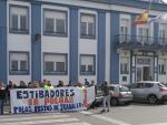 Los estibadores de Ferrol secundan la jornada de huelga en el sector, que transcurre sin incidentes