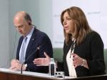 Moscovici se compromete con Susana Díaz a estudiar el apoyo financiero del BEI a las áreas logísticas de Andalucía