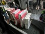 Confiscan en tres intervenciones 1.240 cajetillas de tabaco ocultas en maletas en el aeropuerto