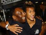 Pelé: "Neymar es más fuerte que Messi y el Santos es mejor que el Barcelona"