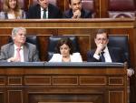 Santamaría acusa a Puigdemont de "frivolizar" con su "desgraciada" comparación del proceso soberanista con ETA
