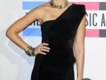 Jessica Alba afirma estar contenta por hacer de "tonta" en su próximo filme