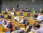 El Parlamento de Navarra aprueba los cambios legales para que 44 municipios pasen a la zona mixta