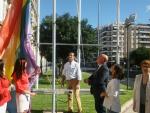 La bandera arco iris ondea en la Diputación como "símbolo de libertad y tolerancia"