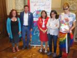 El acto del Día del Orgullo LGBTi en el Ayuntamiento de Valladolid, marcado por la protesta de una de las asociaciones