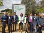 La Junta inaugura el monolito que señala Los Muros del Parque Moret como Lugar de Memoria Histórica