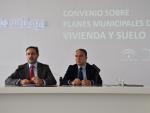 La Junta y la Diputación firman un convenio para impulsar los planes de vivienda y suelo de municipios