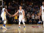 Los Warriors de Curry firman otro récord en una temporada para la historia