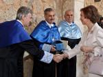 La Reina preside la investidura de doctores Honoris Causa de los codirectores de Atapuerca