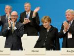 Merkel promete ante su partido reducir notablemente la afluencia de refugiados