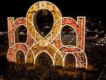 El alumbrado de 370.000 bombillas abre la 163 edición de la Feria de Sevilla