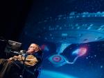 Hawking ve "aterradora" la posibilidad de que la tecnología "supere a la raza humana"