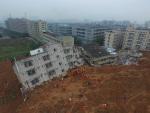 Rescatada con vida una persona tras pasar 60 horas atrapada por el derrumbe de un complejo industrial en China