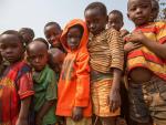 ACNUR sigue denunciando un goteo de refugiados un año después del inicio de la crisis en Burundi