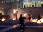 El Parlamento de Grecia da luz verde a un nuevo paquete de medidas de austeridad para acceder a fondos europeos