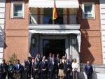 Rajoy guarda un minuto de silencio en Moncloa por las víctimas del atentado de Manchester
