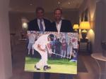 Valderrama regala un cuadro a Sergio García de su victoria en el Open de Andalucía de 2011