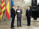 El embajador agradece el "apoyo inteligente" del pueblo valenciano y subraya la necesidad de agua potable
