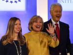 Los Clinton, entusiasmados con el nacimiento de su primera nieta