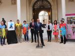 El presidente de la Comunidad anima a participar en la "colorida tradición" de los 'Mayos' de Alhama de Murcia