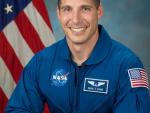 El astronauta americano Mike Hopkins lleva la Eucaristía al espacio