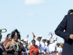 El presidente de EEUU se atrevió con las danzas africanas en su última visita al continete/AFP