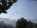 El ministerio envía siete medios aéreos para sofocar el incendio de Arbo y otros dos a Porto do Son
