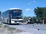Fallece un hombre tras chocar el turismo que conducía con un autobús en Torre Pacheco