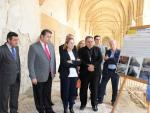 Pastor visita las obras de reconstrucción de la Cartuja de Jerez donde Fomento invierte 1,6 millones