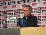 Mourinho: "Los jugadores del Real Madrid son los únicos que no pueden forzar tarjetas"
