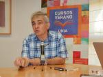 Bernardo Atxaga: "La poesía en euskera sigue viva gracias a sus lectores"