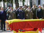 Vara asistirá este jueves en Ahillones (Badajoz) al funeral por el soldado fallecido en Canfranc