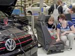 Volkswagen, obligada a paralizar la producción del Golf por falta de piezas