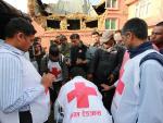 Una delegada de Cruz Roja parte este martes hacia Nepal para incorporarse al operativo por el terremoto