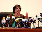 El Gobierno británico niega que haga ofertas a miembros del régimen libio