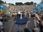 Rajoy insta a votar al "gran partido de la moderación" y alerta: "España necesita un gobierno fuerte, no en p