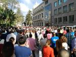 Agentes sociales y oposición denuncian ante Catalá que Ceuta "agoniza" por el colapso permanente de su frontera