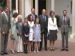 La Familia Real, unos invitados más en la Primera Comunión de la Infanta Sofía con sus compañeros de clase
