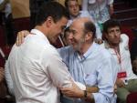 Sánchez elogia el servicio de Rubalcaba al PSOE y dice que le pedirá consejo