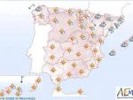 Mañana, intervalos nubosos en áreas de Cataluña y en el noreste de la península
