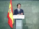 Aznar pide a Rajoy más reformas y avisa que el populismo debe perder en las urnas y "en los programas de los partidos"
