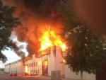 Controlado el incendio en una fábrica de caucho en Santa Pola