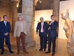 Una exposición de arte y mecenazgo recoge las obras de los mayores creadores murcianos del siglo XX