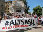 Familias de los detenidos de Alsasua ven con "agrado" la suspensión del caso hasta que se decida el tribunal competente