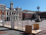 Comienza la instalación de las 55 casetas que formarán parte de la Feria del Libro de Valladolid