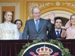 El Rey Juan Carlos y la Infanta Elena presiden la Corrida de Beneficiencia