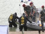 Los buzos de los GEO concluyen sin resultados la búsqueda del cuerpo de Marta en el río Guadalquivir
